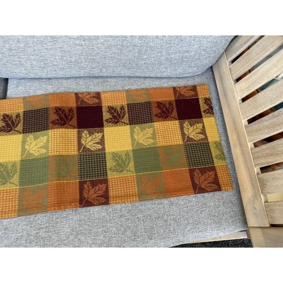 Table Runner Leaves Fall Foliage Orange Red Green Brown - Picture 2 of 4